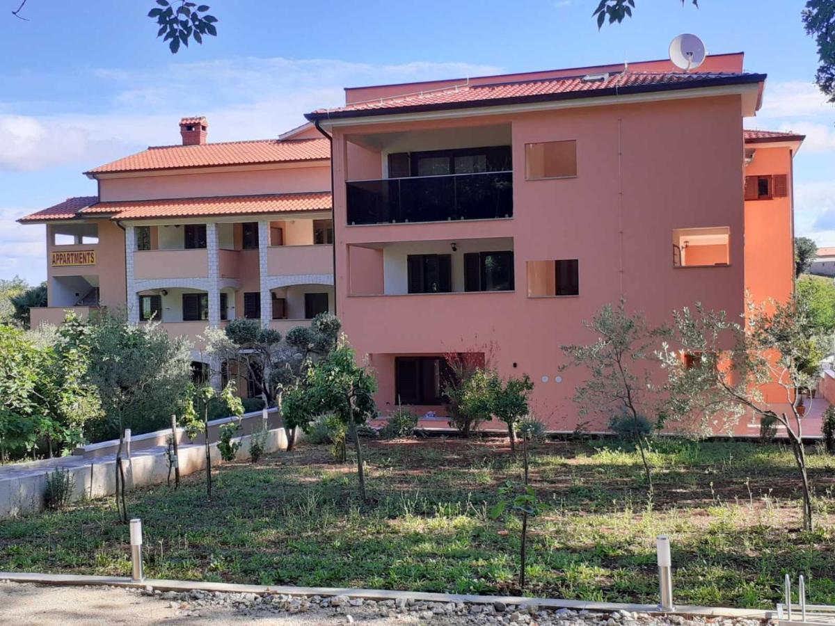 Apartments Marina-Mare Porec Exterior photo